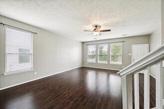 11007 Northam Dr in Tomball, TX - Building Photo - Building Photo