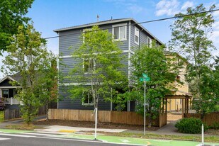 4022 SE 52nd Ave in Portland, OR - Building Photo