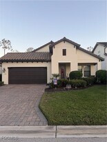 11594 Grey Egret Cir in Ft. Myers, FL - Building Photo