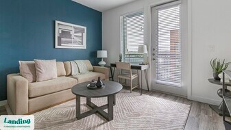 7106 Culebra Commons in San Antonio, TX - Building Photo