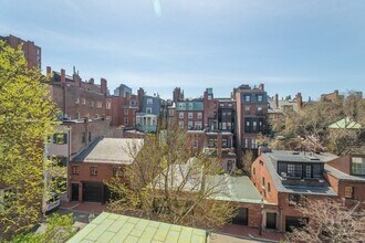 50 Chestnut St, Unit 1 in Boston, MA - Building Photo - Building Photo