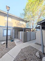 286 W Palomino Dr in Chandler, AZ - Building Photo