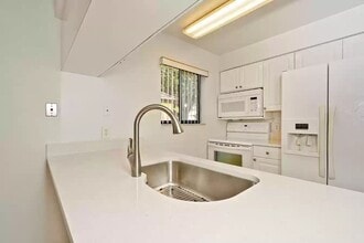 8760 Ilex Ct in Cape Canaveral, FL - Building Photo - Building Photo