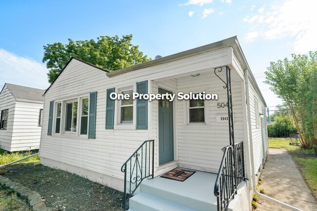 5043 Washington St in Gary, IN - Building Photo - Building Photo