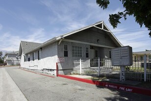 933 E D St in Ontario, CA - Building Photo