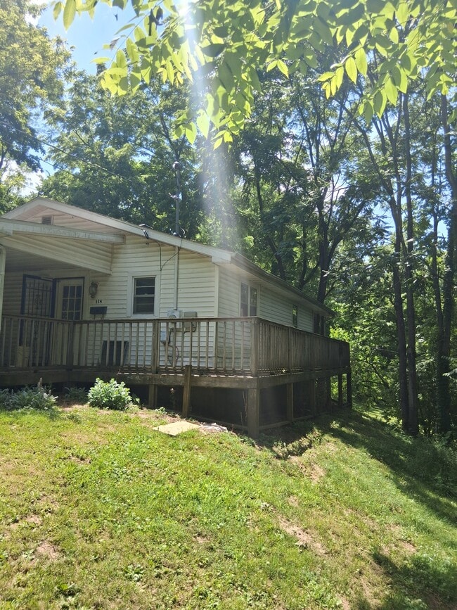 property at 118 Summit Ave