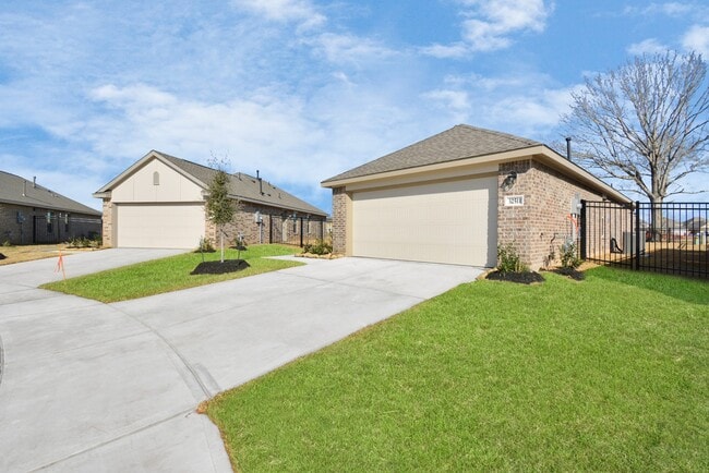 32511 Orchard Haze Dr in Brookshire, TX - Building Photo - Building Photo
