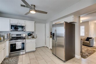 1641 Duarte Dr in Henderson, NV - Building Photo - Building Photo