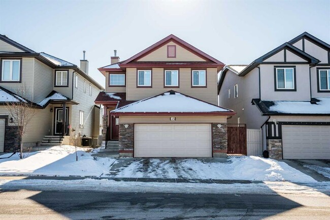 property at 35 Saddleland Way NE
