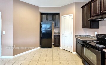 1054 Countess Ln in Spring Hill, TN - Building Photo - Building Photo