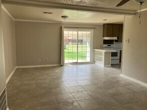 7517 Madison Dr in Biloxi, MS - Foto de edificio - Building Photo