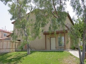 3213 Fortier St in Bakersfield, CA - Building Photo
