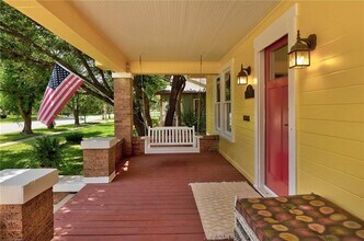 1604 S Main St in Georgetown, TX - Building Photo - Building Photo