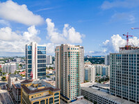 350 SE Second St in Fort Lauderdale, FL - Foto de edificio - Building Photo