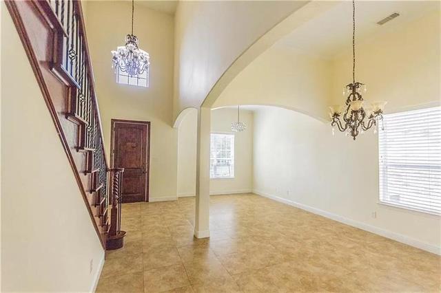 2600 Almanzor Avenue in Irving, TX - Building Photo - Building Photo