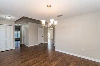 3017 Sunset Ridge Dr in Middleburg, FL - Building Photo - Building Photo