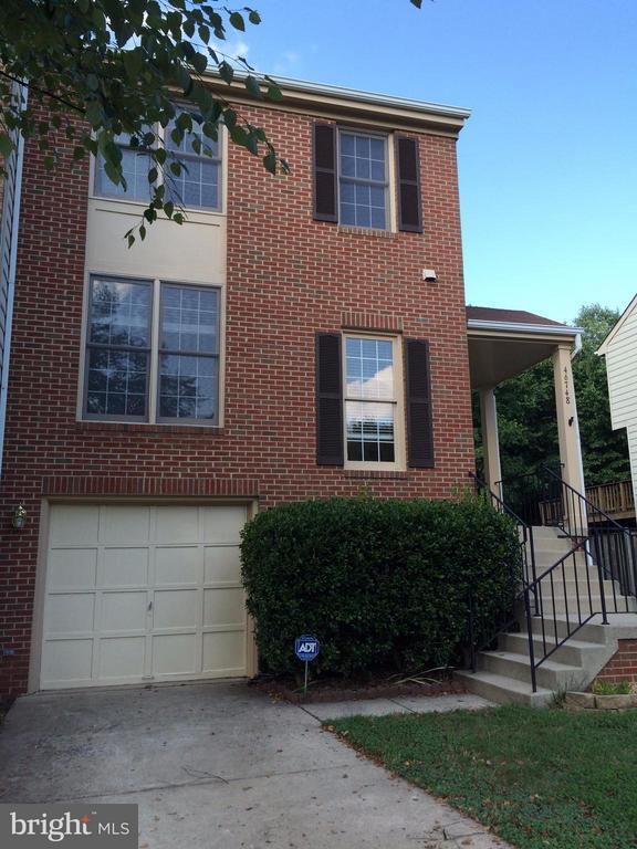 46748 Woodmint Terrace in Sterling, VA - Building Photo - Building Photo