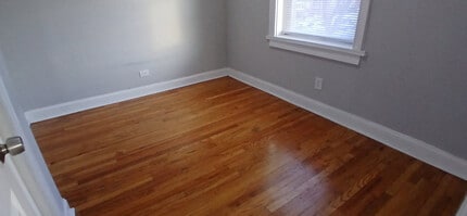 1136 W 84th St in Chicago, IL - Building Photo - Building Photo