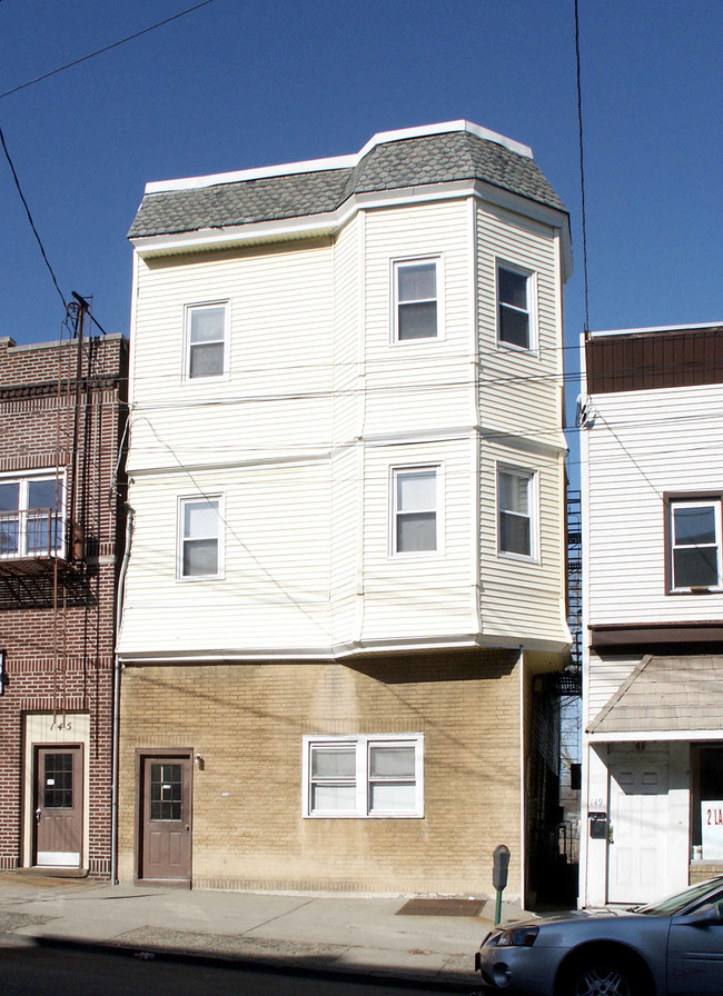 147 Midland Ave in Kearny, NJ - Building Photo - Building Photo