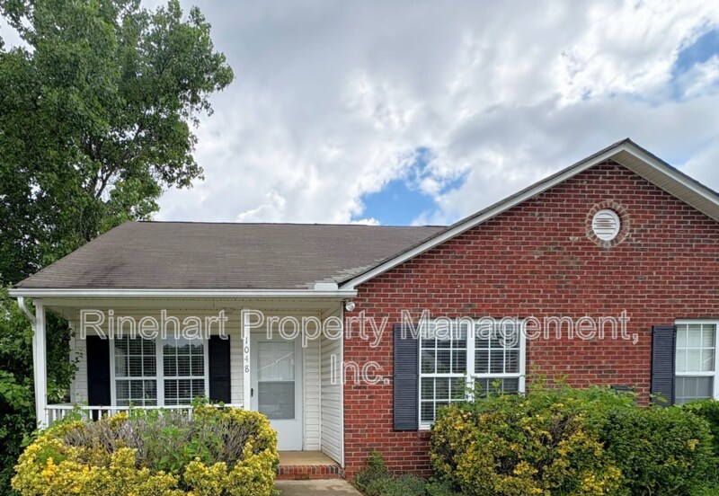 1048 Cherry Meadow Ln in Rock Hill, SC - Building Photo
