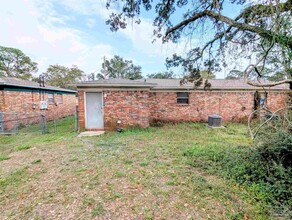 905 Calhoun Ave in Pensacola, FL - Building Photo - Building Photo