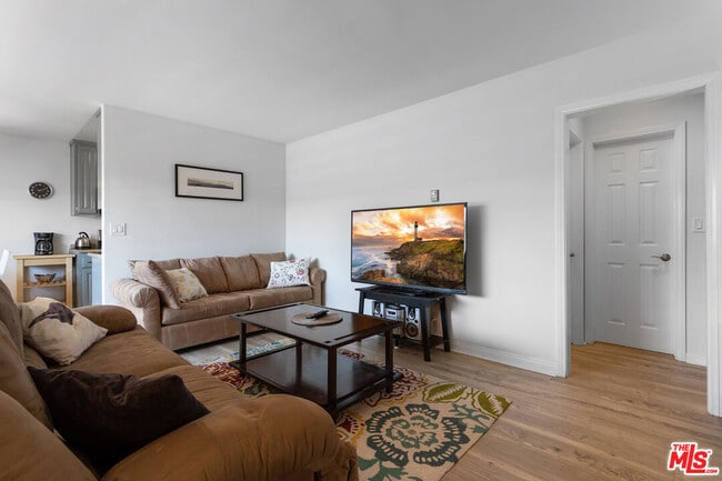 2002 4th St in Santa Monica, CA - Foto de edificio - Building Photo