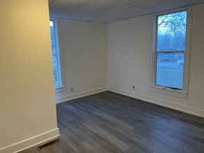 909 N Olive St in Mexico, MO - Building Photo - Building Photo