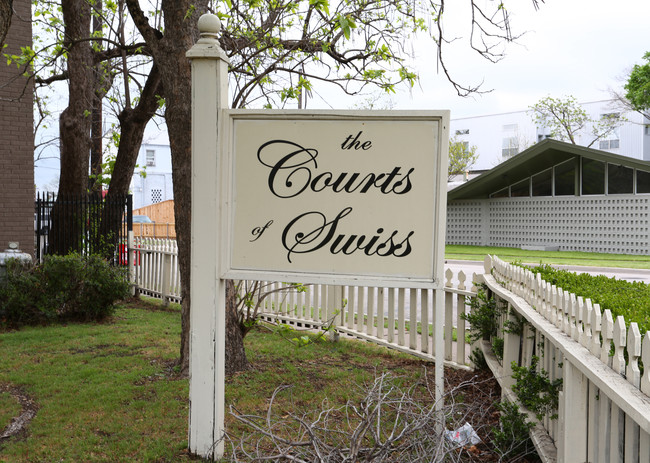 Courts of Swiss (old) in Dallas, TX - Foto de edificio - Building Photo