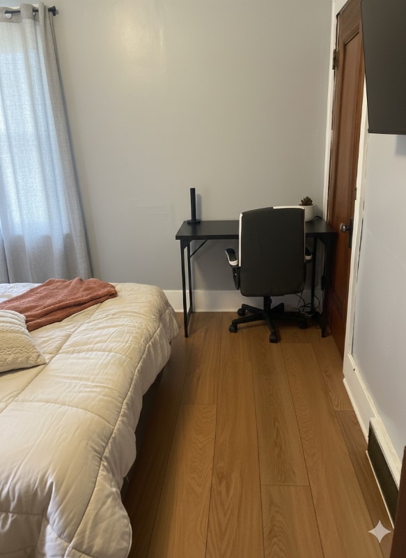 325 Voorheis St in Pontiac, MI - Foto de edificio - Building Photo