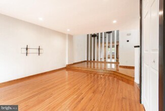 18153 Tunstall Dr in Gaithersburg, MD - Foto de edificio - Building Photo