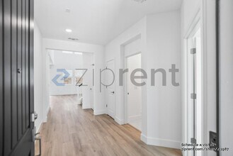 379 Monastery Dr in Lathrop, CA - Building Photo - Building Photo