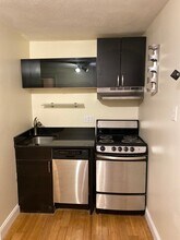 11 Bartlett Pl, Unit 20-1 in Boston, MA - Foto de edificio - Building Photo