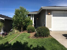 1026 NE Rambling Ln in Bend, OR - Building Photo
