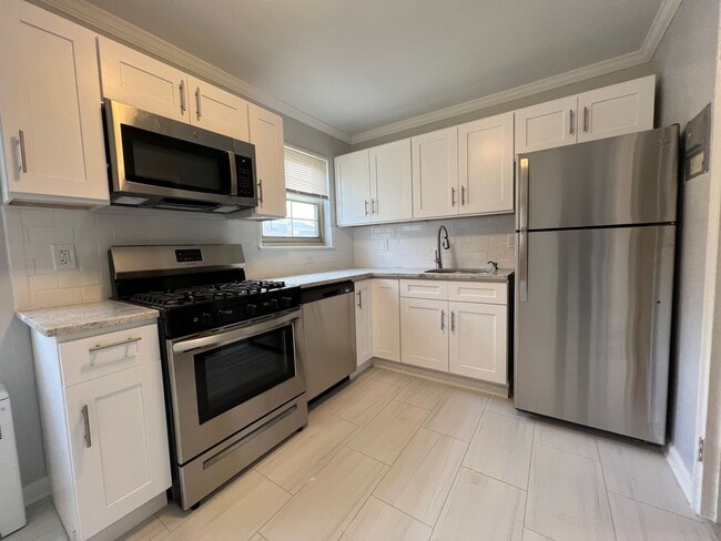 Murray Hill Gardens: Your Perfect Home Awaits!