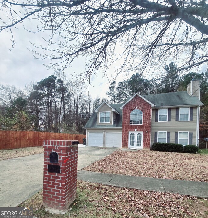 2909 Gala Trail SW in Snellville, GA - Building Photo