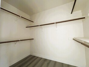 10921 Napa Ridge Dr in Las Vegas, NV - Building Photo - Building Photo