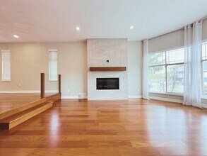 10593 164 St in Surrey, BC - Building Photo - Building Photo