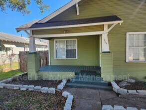304 Terrell Ave in San Antonio, TX - Building Photo - Building Photo