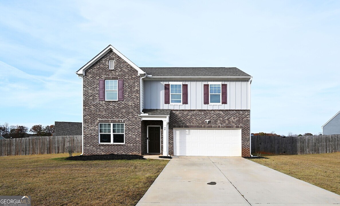 90 Ingle Dr in Between, GA - Building Photo