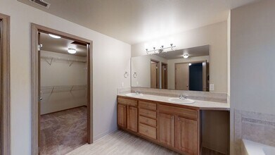 18324 80th Ave E in Puyallup, WA - Building Photo - Building Photo