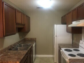 602 Mosswood Ln in Fayetteville, NC - Building Photo - Building Photo