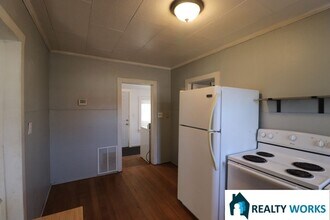 111 N Hayes St in Beatrice, NE - Building Photo - Building Photo