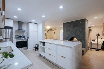 5916 Birchbrook Dr in Dallas, TX - Building Photo - Building Photo