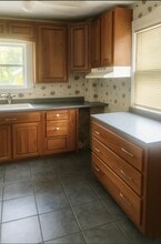 127 E Emerson St in Kalamazoo, MI - Building Photo - Building Photo