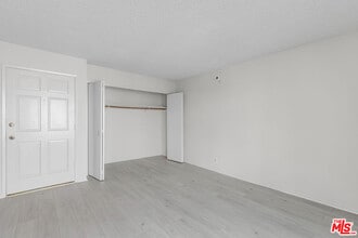 1811 Parnell Ave in Los Angeles, CA - Building Photo - Building Photo