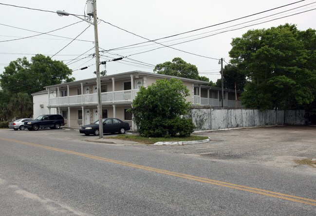 407 7th Ave S in Myrtle Beach, SC - Building Photo - Building Photo