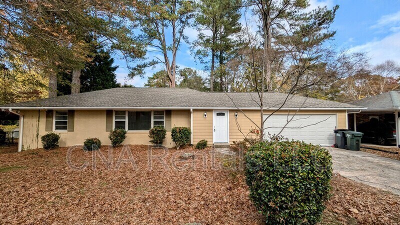 294 Robin Ln SE in Marietta, GA - Building Photo