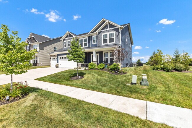 15611 W Rail Dr in Westfield, IN - Building Photo - Building Photo