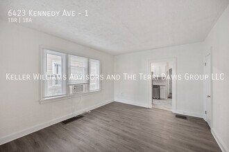 6423 Kennedy Ave in Cincinnati, OH - Building Photo - Building Photo