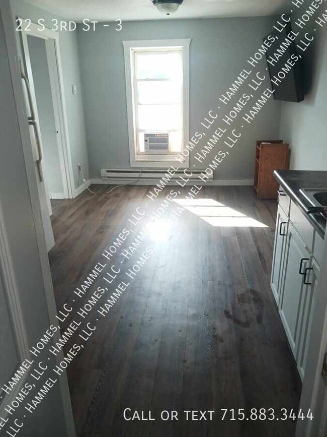 22 S 3rd St in Barron, WI - Building Photo - Building Photo